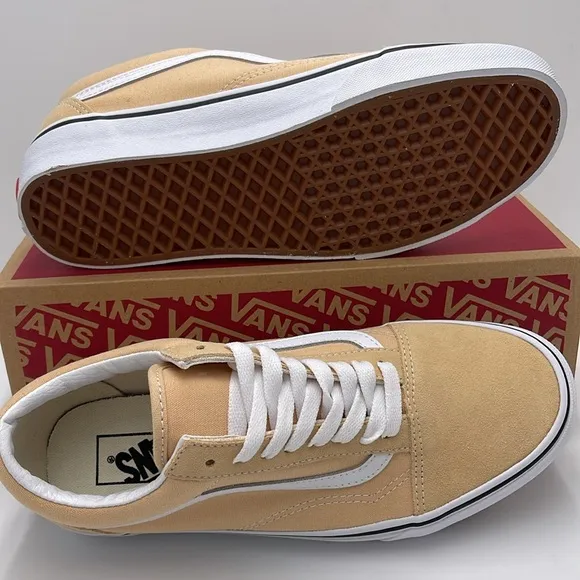 Vans WMNS Beige White Sneakers Old SkoolColor Theory Honey PeachVN0007NTBLP