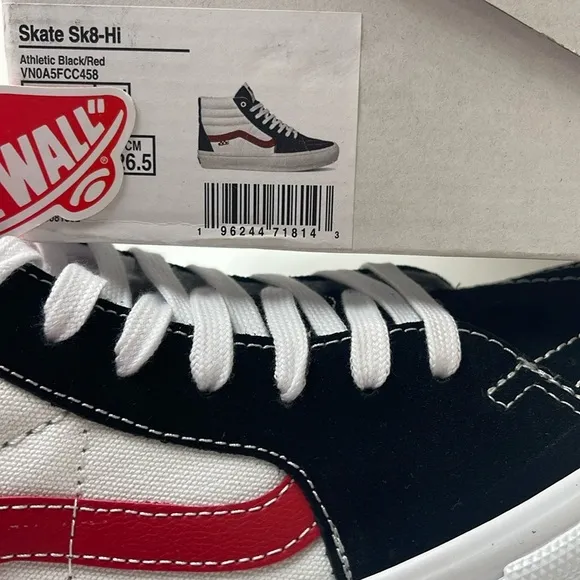 Vans Women’s Skate Sk8-HiAthletic Black/RedVN0A5FCC458 Sneakers