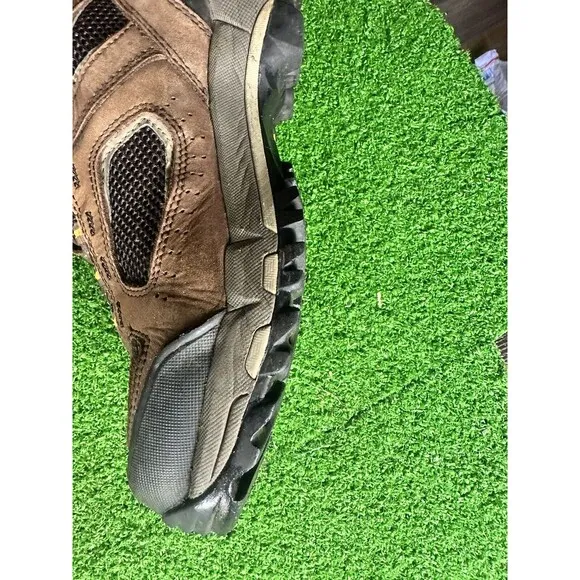 VASQUE BALANCE 7482‎ Brown HIKING BOOTS MEN'S SIZE 9.5