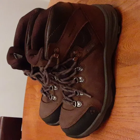 Vasque  Goretex Brown Waterproof Hiking Boots Children Sz 6