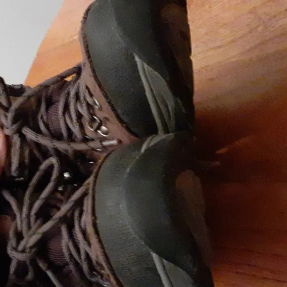 Vasque  Goretex Brown Waterproof Hiking Boots Children Sz 6