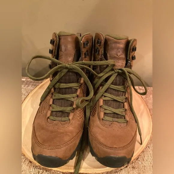 Vasque Talus AT UltraDry Men's Hiking Boots, Dark Earth/Avocado 11.5 Vibram