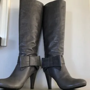 Vero Cucio Gray knee dress boots - made in Italy