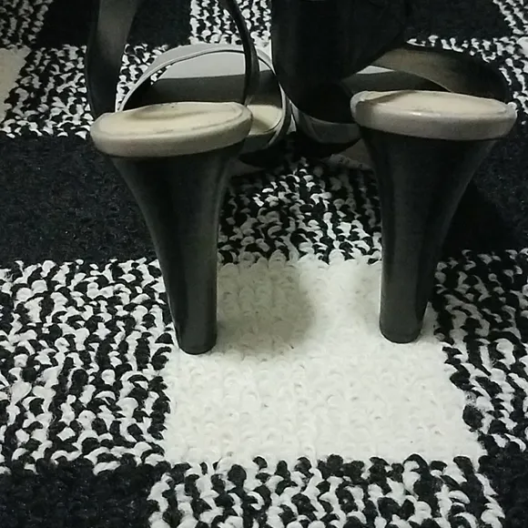 Via Spiga 4 inch heels size  6