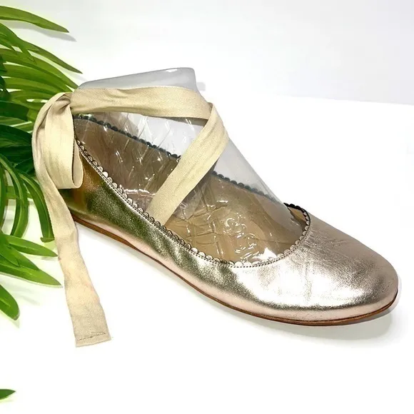 VIA SPIGA Leather Platinum Metallic Ballet Flats Size 8.5M