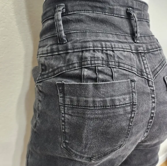Vince Blue High Waist Black Skinny Jeans Size 5