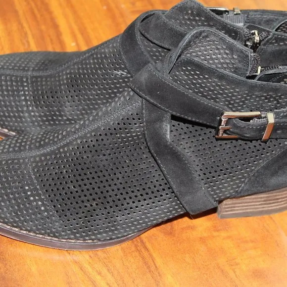 Vince Camuto Black Perforated Suede Ankle boots 36 6
