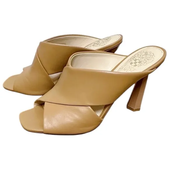 VINCE CAMUTO Tan Sandals