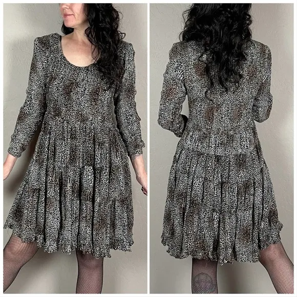 Vintage 1990s Animal Print Long Sleeve Babydoll Mini Dress