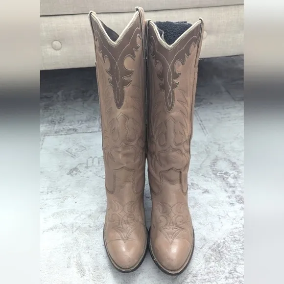 Vintage Capezie Cowgirl Boots Size 7