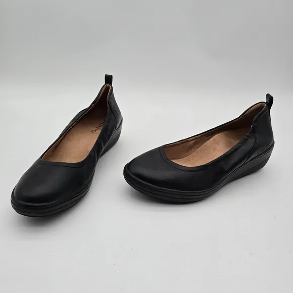 Vionic Jacey 7.5 Slip on shoes Close Toed Wedge Black Leather Round