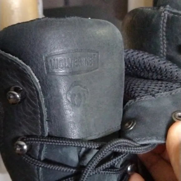 WOLVERINE WORK BOOTS OIL RESISTANT