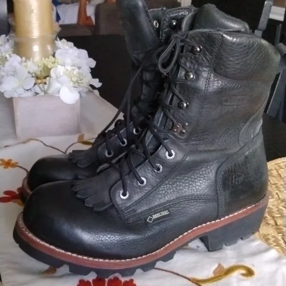 WOLVERINE WORK BOOTS OIL RESISTANT
