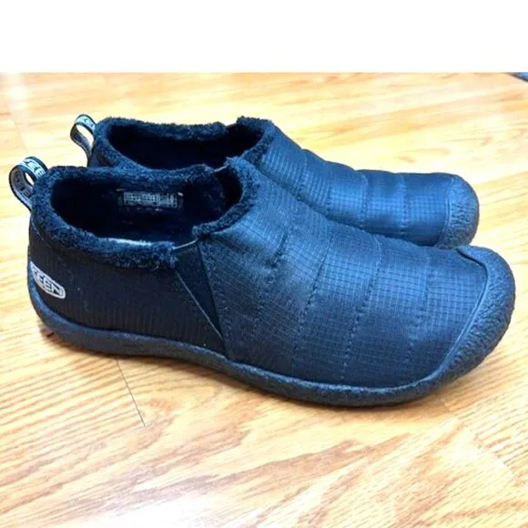 Womens 9 - Keen Women’s Howser II | Triple Black slip on shoes