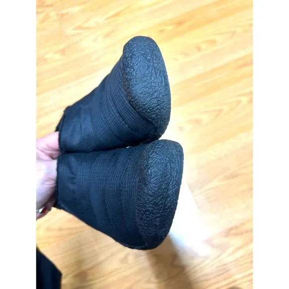 Womens 9 - Keen Women’s Howser II | Triple Black slip on shoes