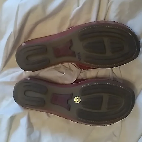 Women's Ariat red leather sandals size 8.5 EUC!!!