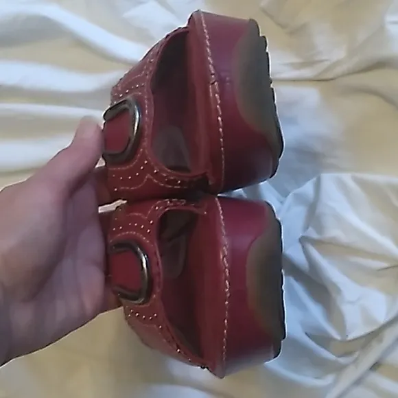 Women's Ariat red leather sandals size 8.5 EUC!!!