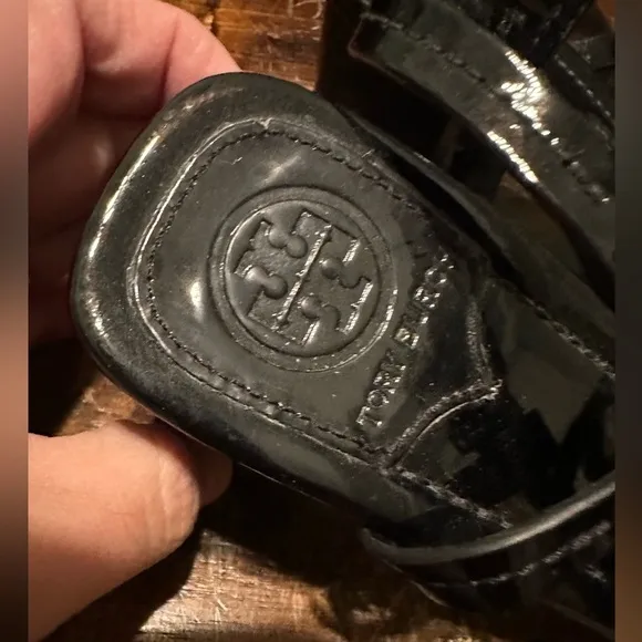 Women’s Authentic Tory Burch Miller Sandals Black patent 3” heels size 7.5 GUC