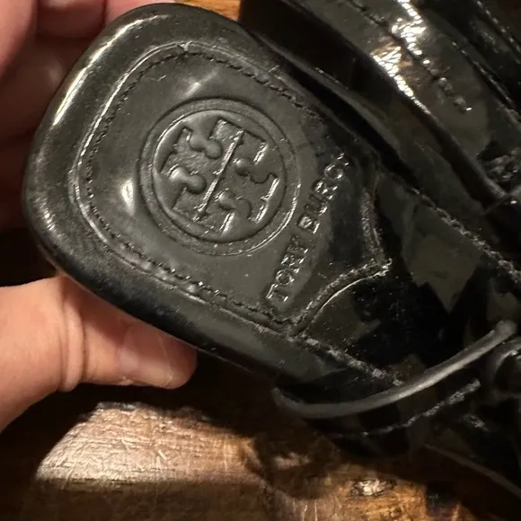 Women’s Authentic Tory Burch Miller Sandals Black patent 3” heels size 7.5 GUC
