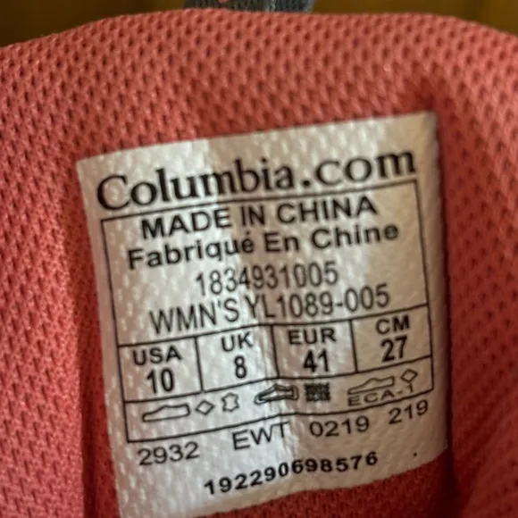 Women's Columbia Mount Carmel Mid Waterproof Hiking Boots | Size 10