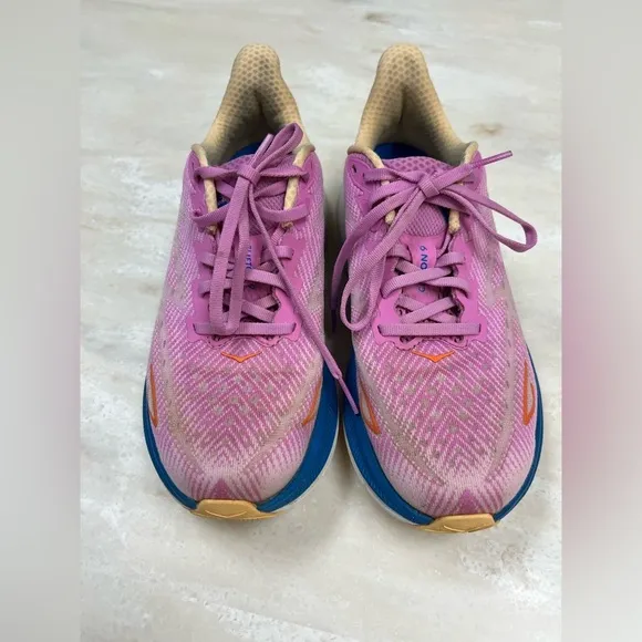 Women's Hoka Clifton 9 Running Shoes