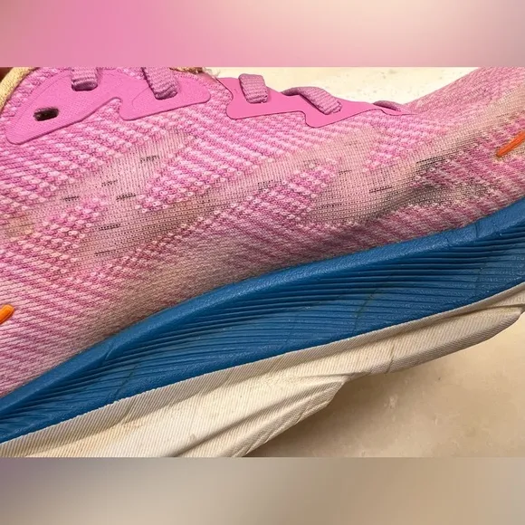 Women's Hoka Clifton 9 Running Shoes