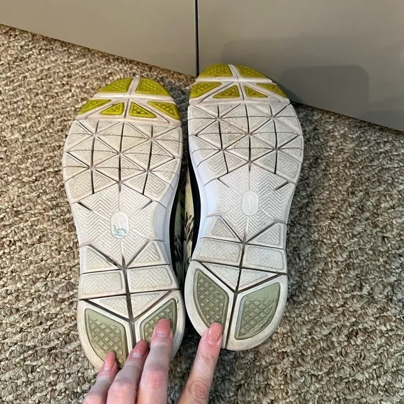 Womens nike free 5.0 running shoes