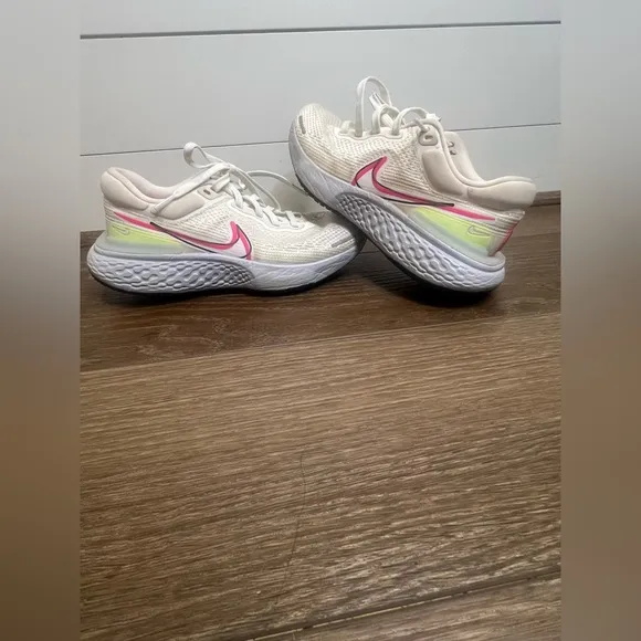Women's Nike Zoom X Invincible Run Flyknit Running Shoes