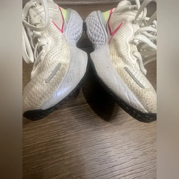 Women's Nike Zoom X Invincible Run Flyknit Running Shoes