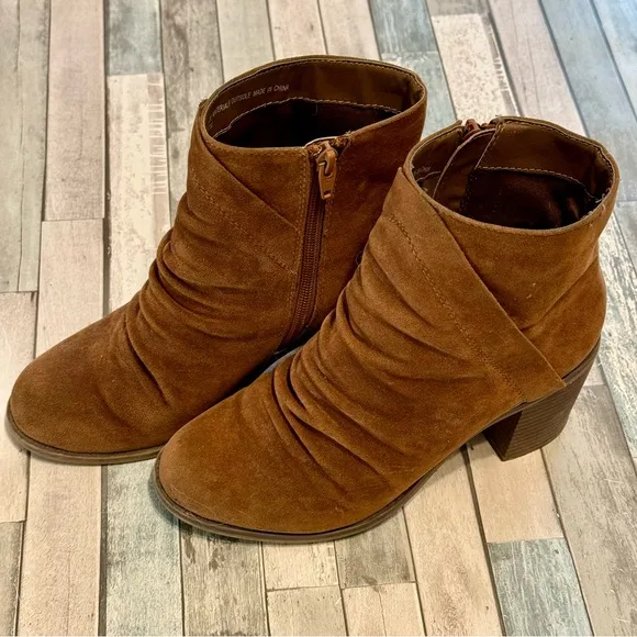 Women’s “Universal Thread” Ankle Boots | (#80424-O)