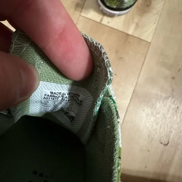 Woodland Toddler Converse Sneakers Velcro Excellent Condition Size 5
