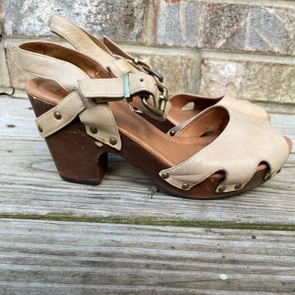 Y2K Wooden Heel Miz Mooz Cream &amp; Brown Heeled Sandals