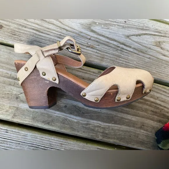 Y2K Wooden Heel Miz Mooz Cream &amp; Brown Heeled Sandals