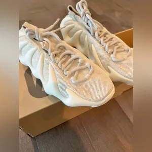 Yeezy 450 size 5.