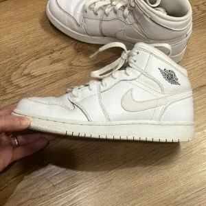 YK2 Air Jordan 1 Mid Youth Sneakers Size:6 big kid