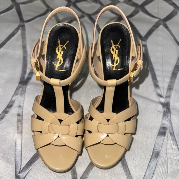 Yves Saint Laurent Tribute Sandals Sz 35